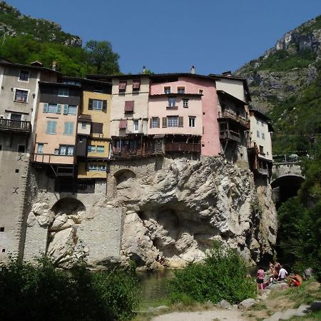 Logez Au Coeur Du Parc Du Vercors Saint-Laurent-en-Royans المظهر الخارجي الصورة